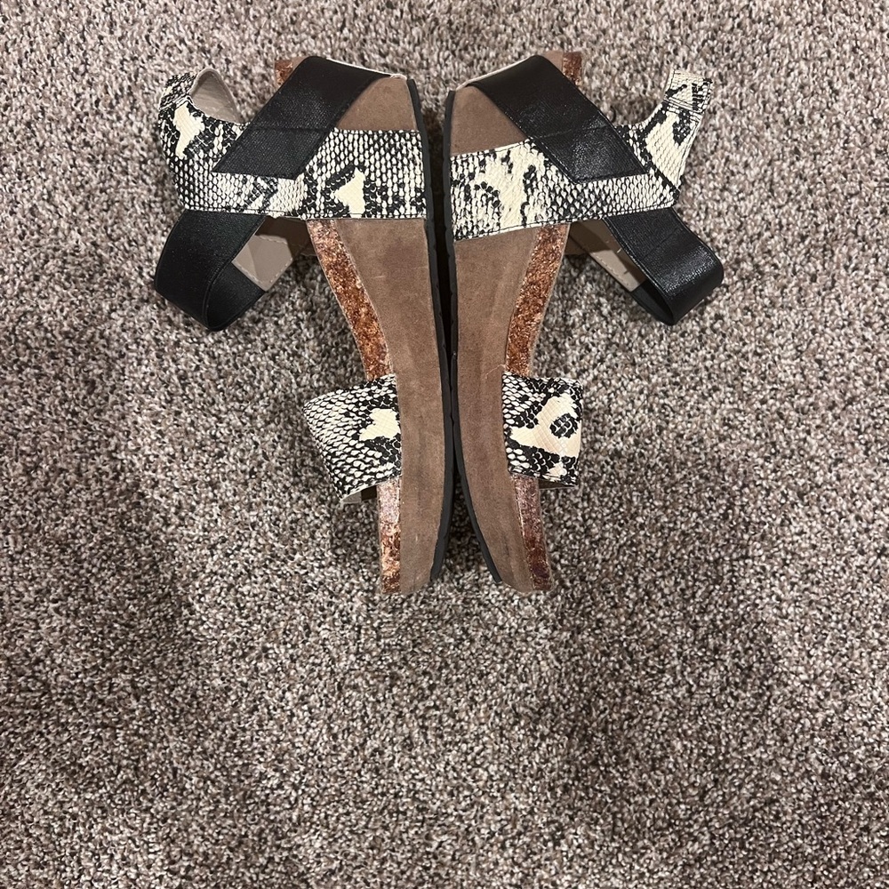 Pierre Dumas Black and Cream Sandals with Snake Print - Picture 4 of 6